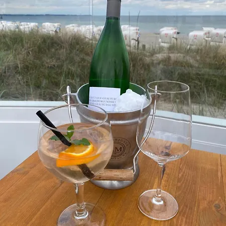 Exklusiver Traum An Der Ostsee Mit Garten 5min Vom 아파트 샬베우츠